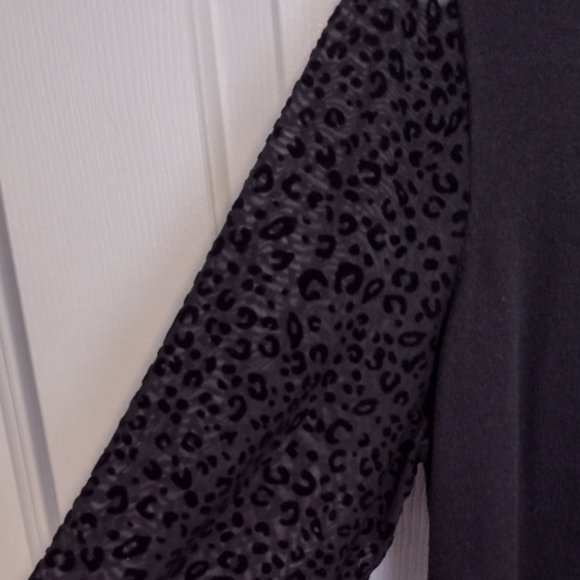 Ann Klein Mock Turtleneck Ladies Sweater - Picture 3 of 7